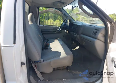 2004 Ford F-250 Xl/Xlt z USA, uszkodzony, nr VIN 1FTNF21L94EA79735